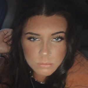 Meet your Posher, Macy